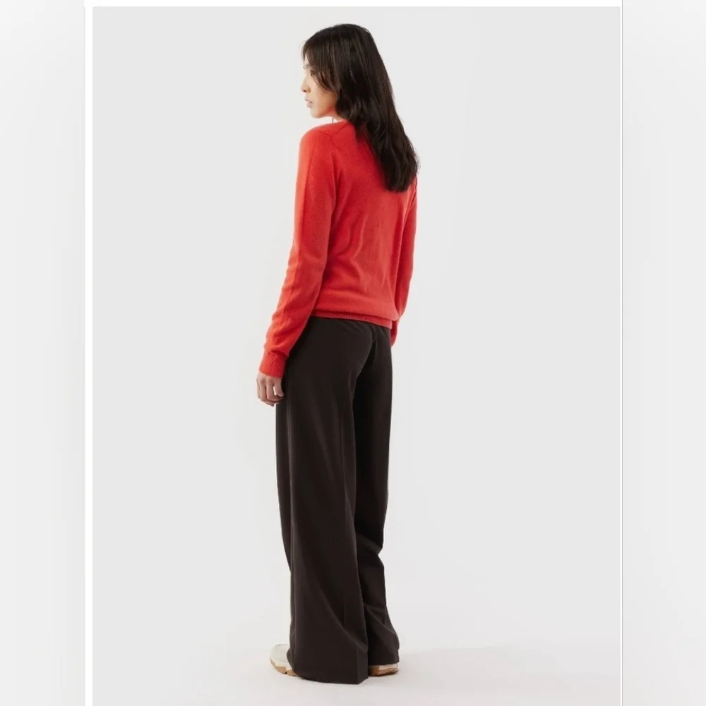Tahari 100% Cashmere Sweater M Rust Orange Quiet Luxury Classic - Picture 4 of 10